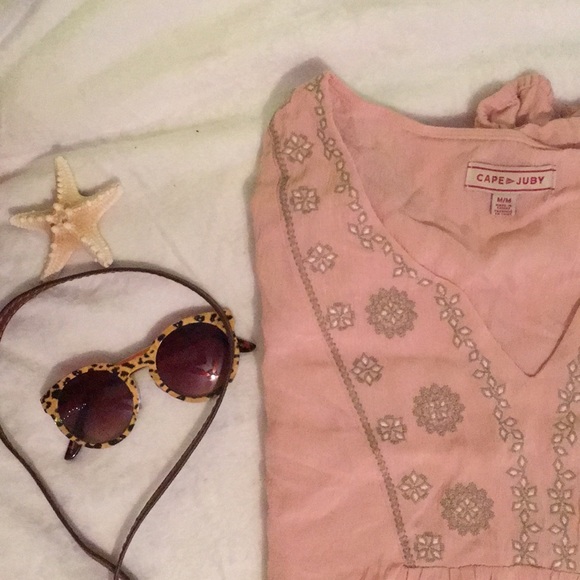 Boho Embroidered Top - Picture 3 of 3